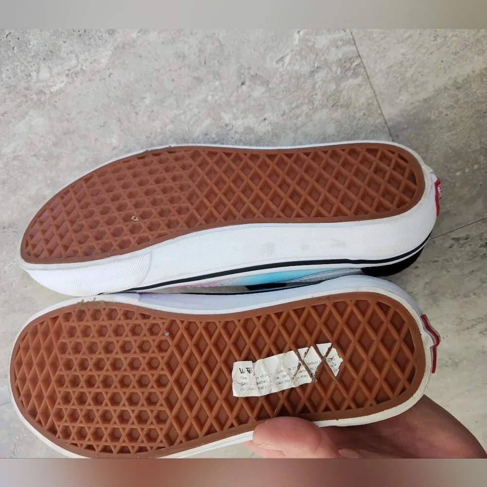 Vans Style  Skate Shoes Sneakers Ombre NWOT